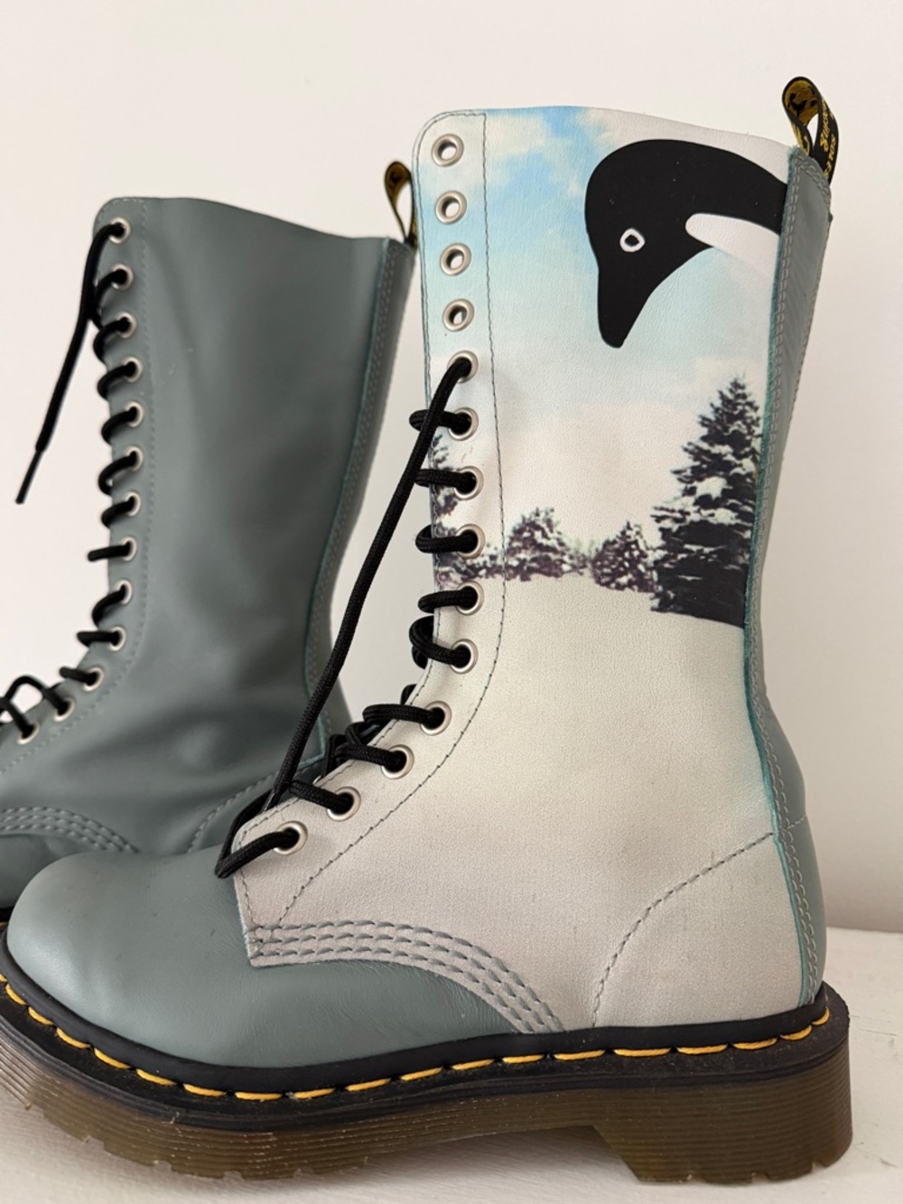 Dr. Martens ULTRA RARE Graphic Winter Scene Lace-Up Boots - Teal & White - Picture 4 of 12